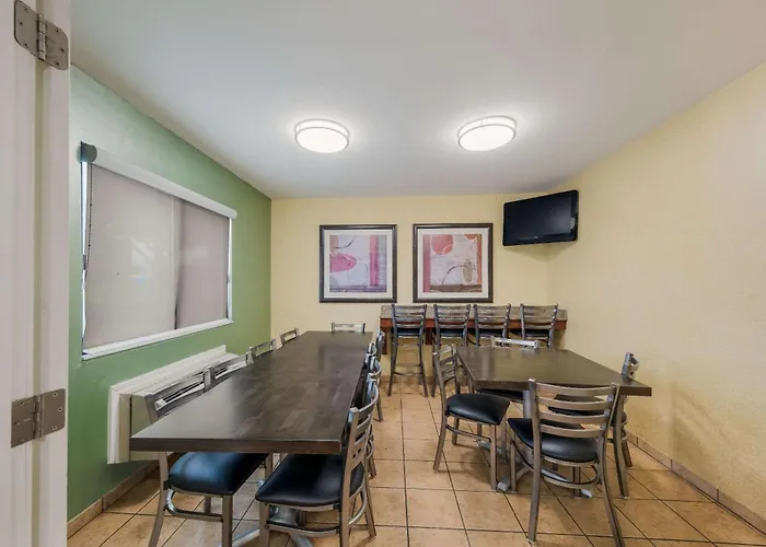 Quality Inn - Denton