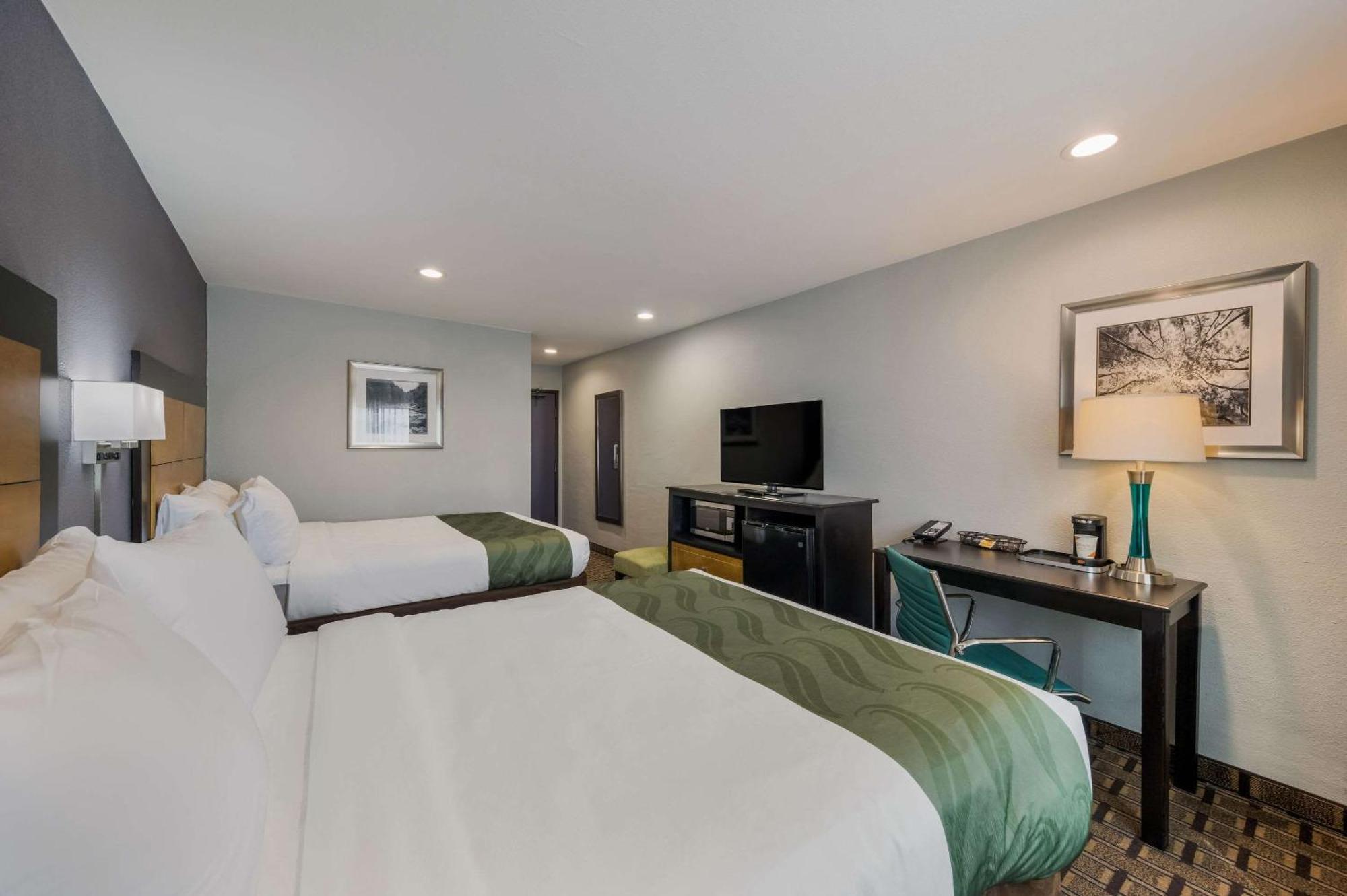 Quality - Inn Denton